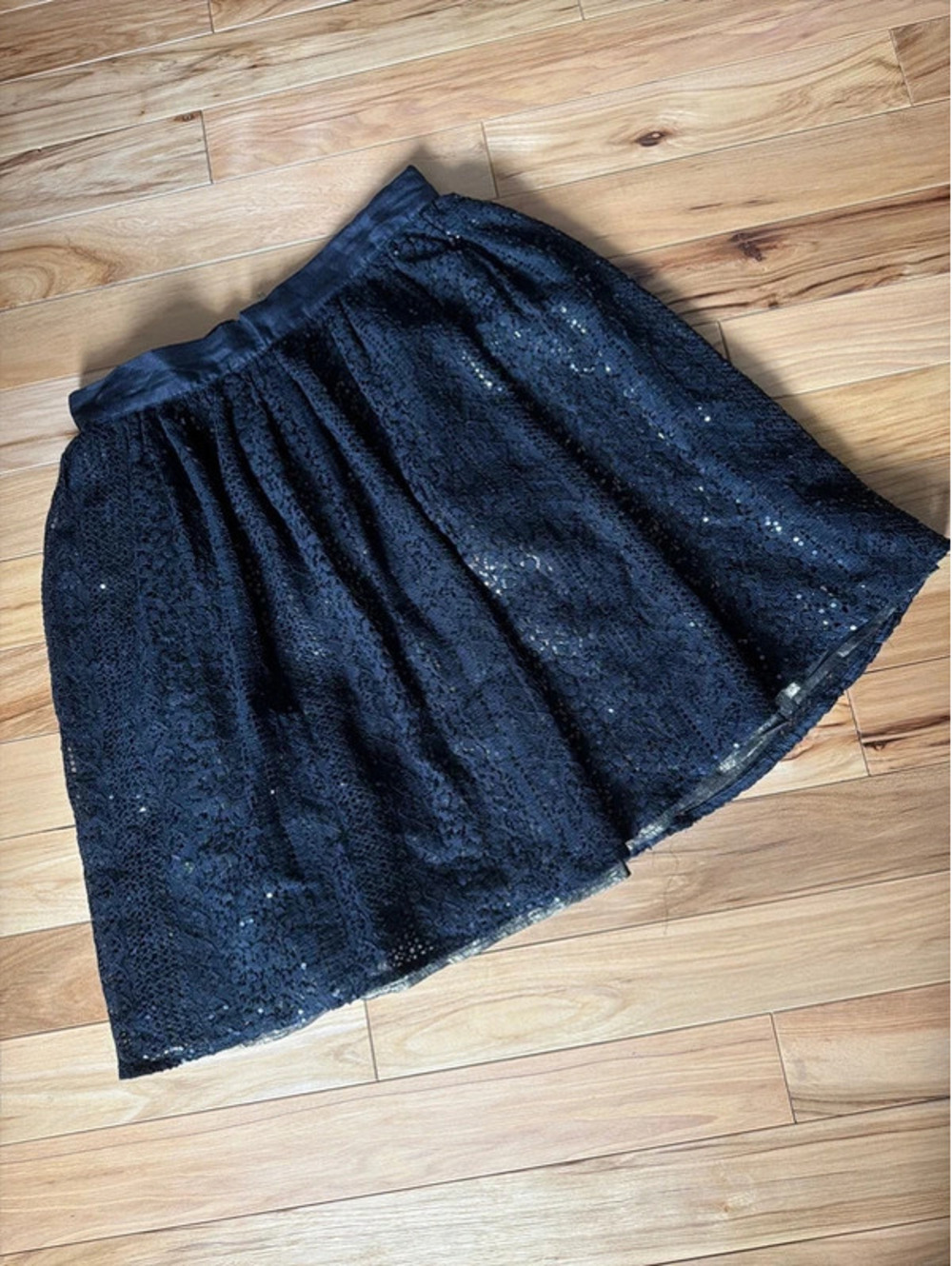 Ori and Ali Beautiful black and gold sequin skirt! Sz M